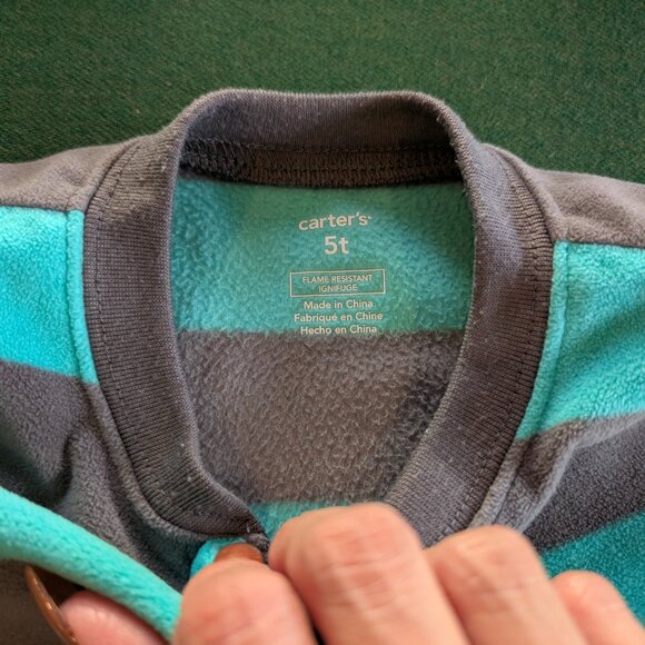 Bundle of Carter's Boy's Full-zip, Fleece, Footed Pajamas 5T 💙 - Picture 5 of 7